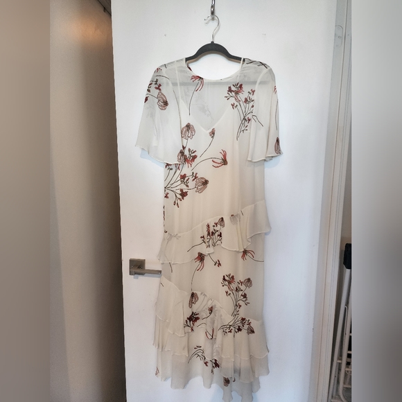 Dress - Picture 1 of 3